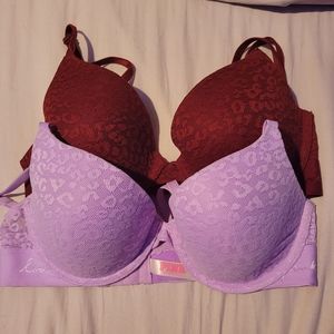 Victoria secret/pink lace banded bras
